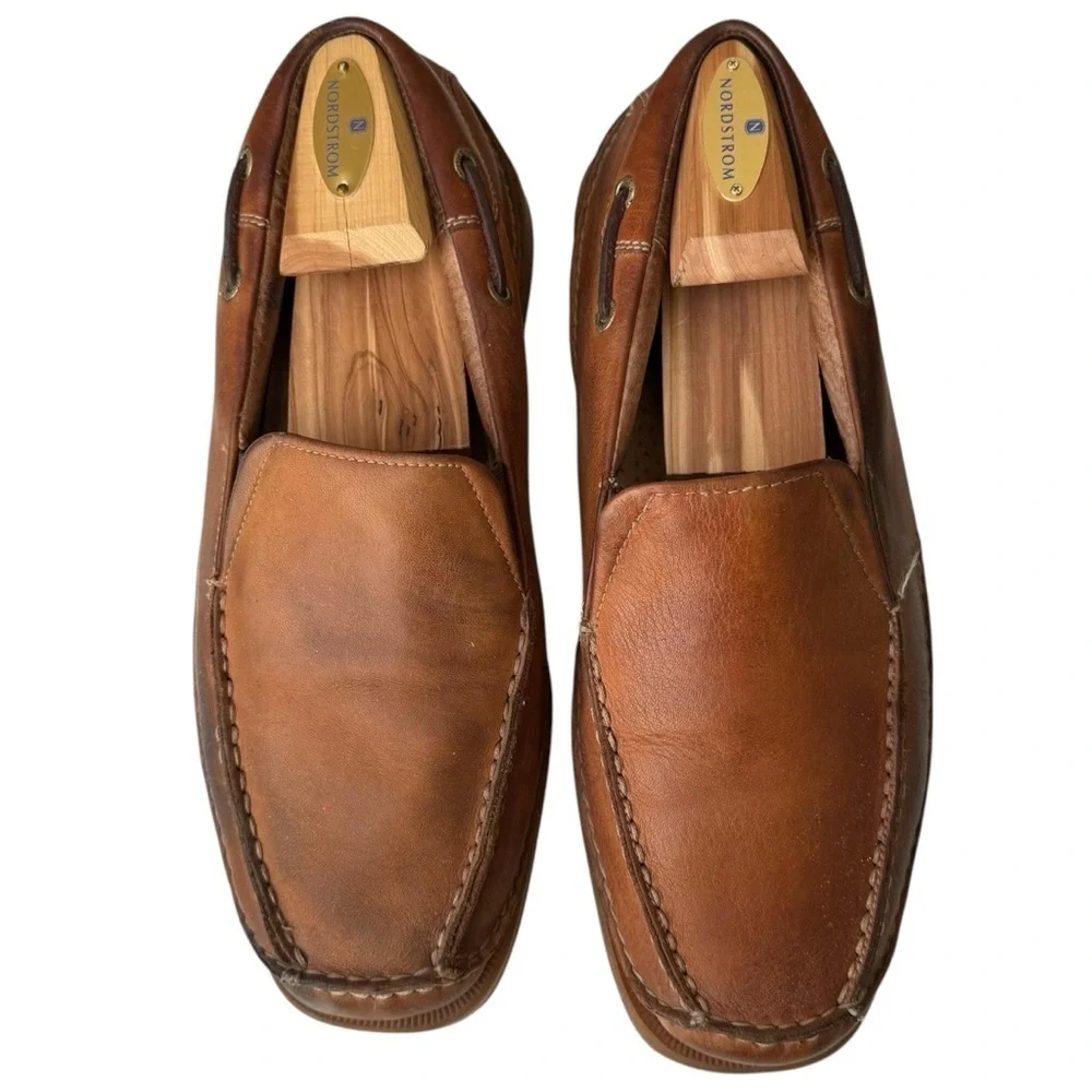 Hush Puppies Men’s Nassau Tan Slip On Leather Loafers Casual Shoes Size 9.5